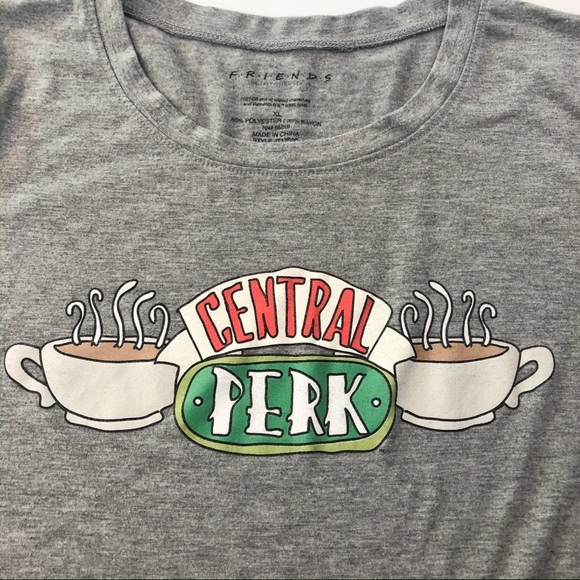 🌟 New Listing! FRIENDS Central Perk T-shirt - Picture 2 of 3